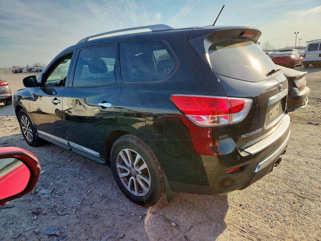 2015 Nissan Pathfinder Sl - Фото 2