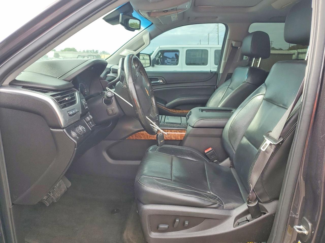 2016 Chevrolet Suburban C1500 Ltz - Image 7