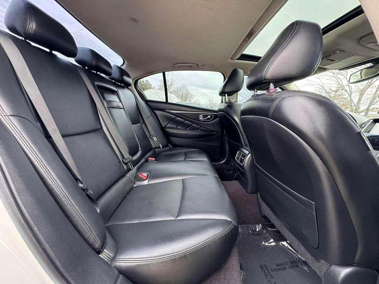 2018 Infiniti Q50 3.0T Luxe - Image 6