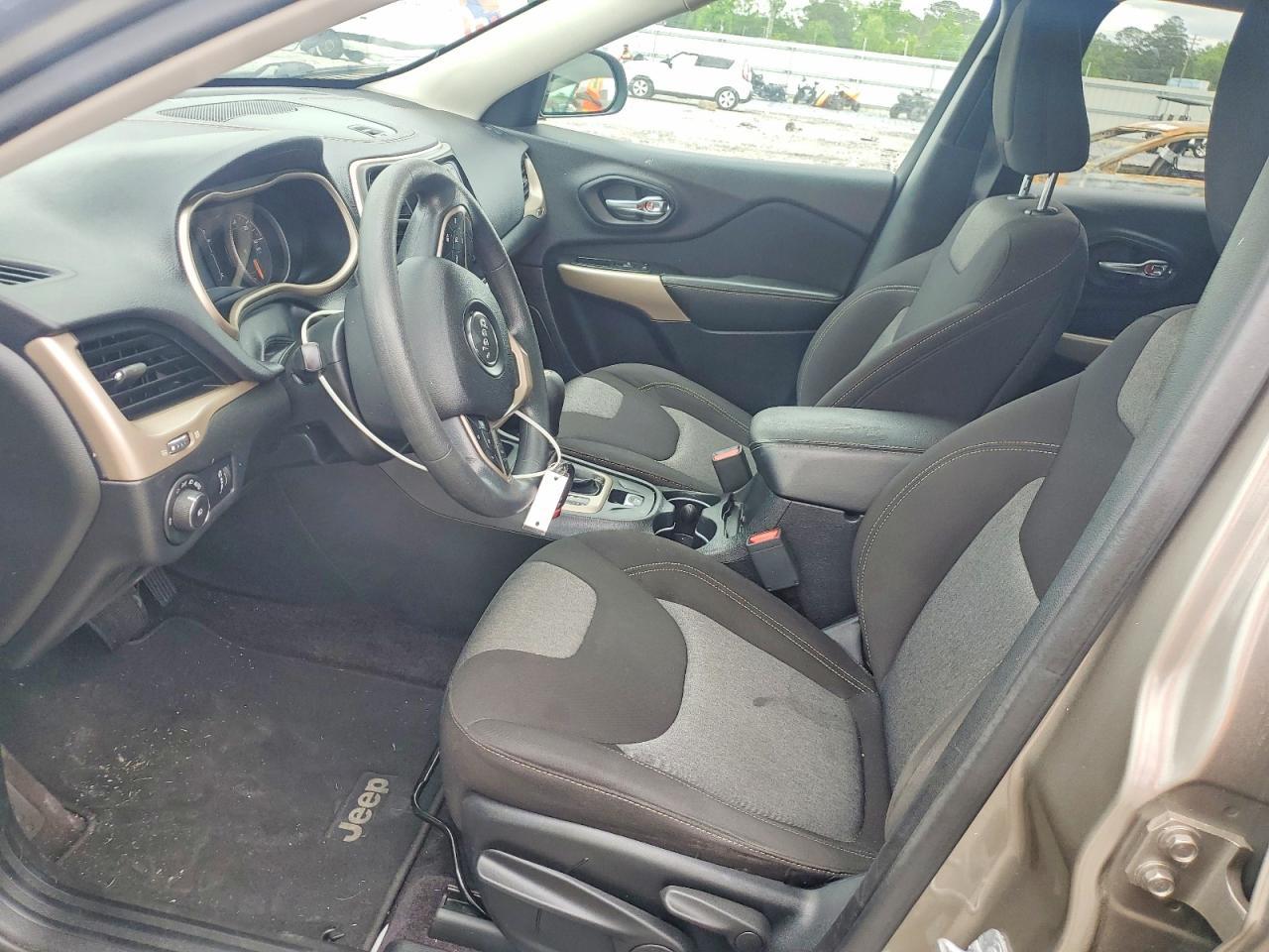 2018 Jeep Cherokee Latitude - Фото 7