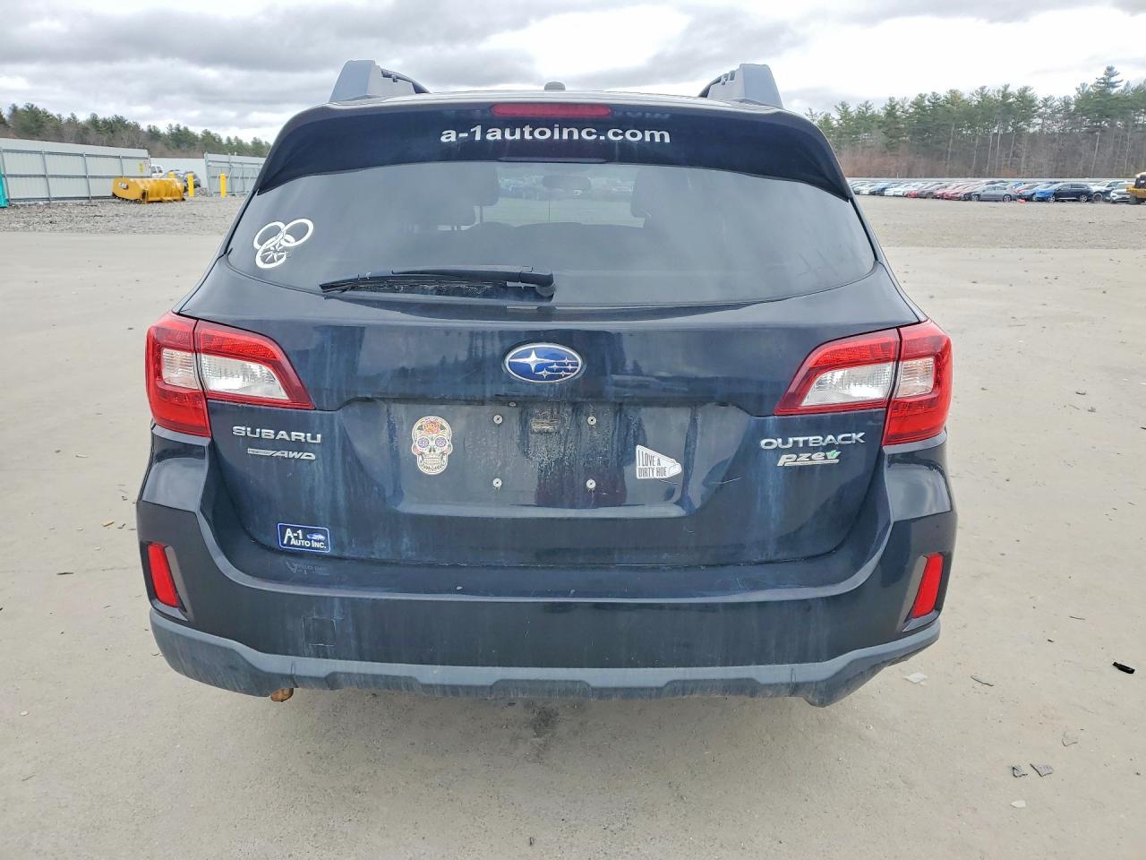 2015 Subaru Outback 2.5I Limited - Image 6