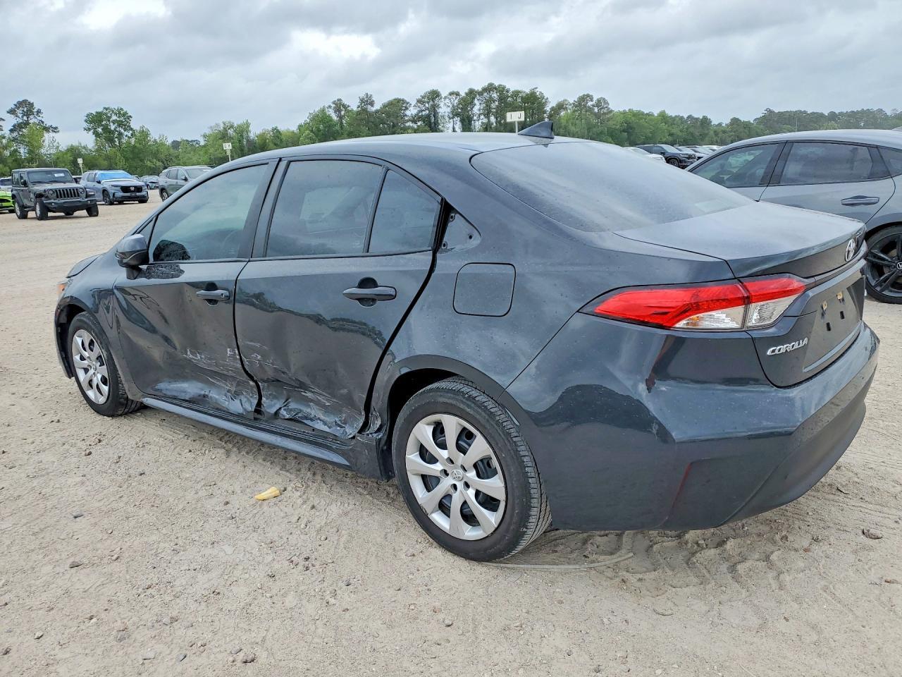 2023 Toyota Corolla Le - Image 2