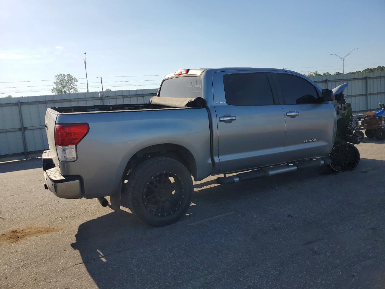 2011 Toyota Tundra Crewmax Limited - Image 3
