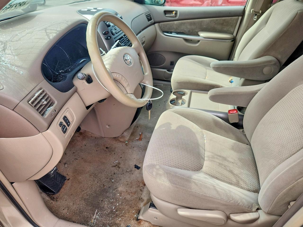 2007 Toyota Sienna Le 8-Passenger - Image 7