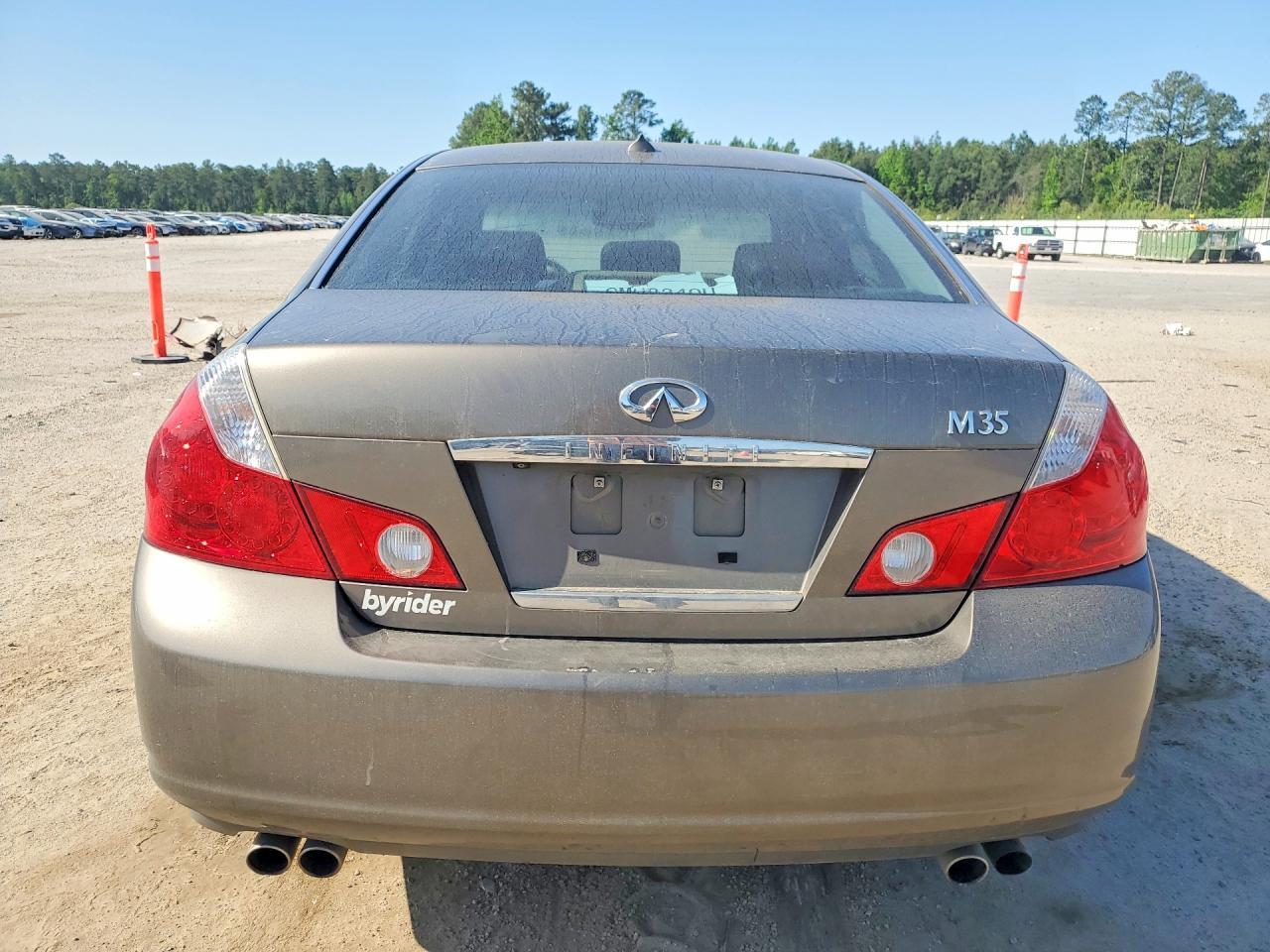 2006 Infiniti M35 Base - Image 6