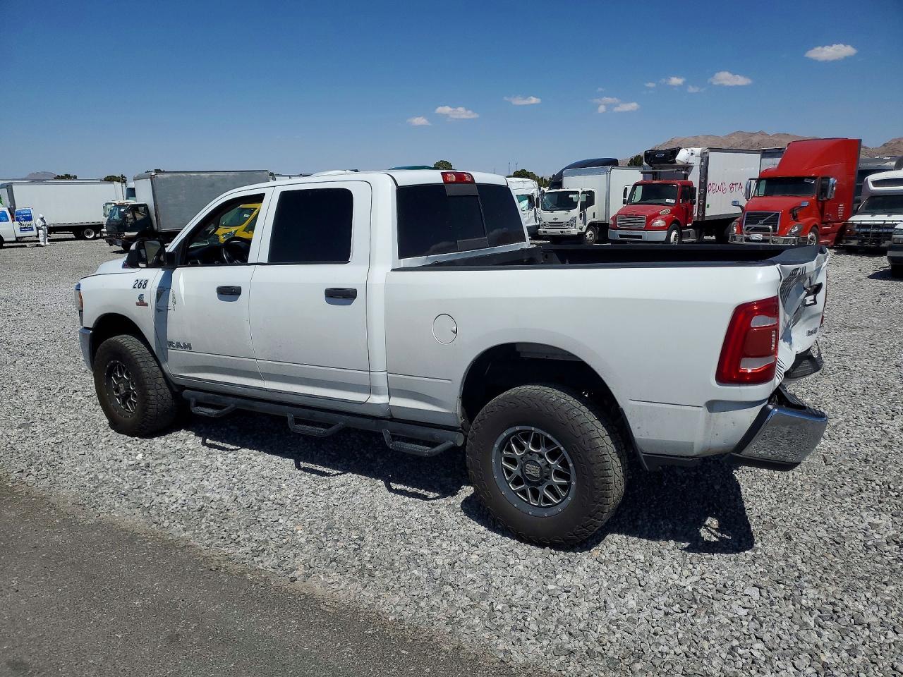2020 Ram 2500 Tradesman - Фото 2