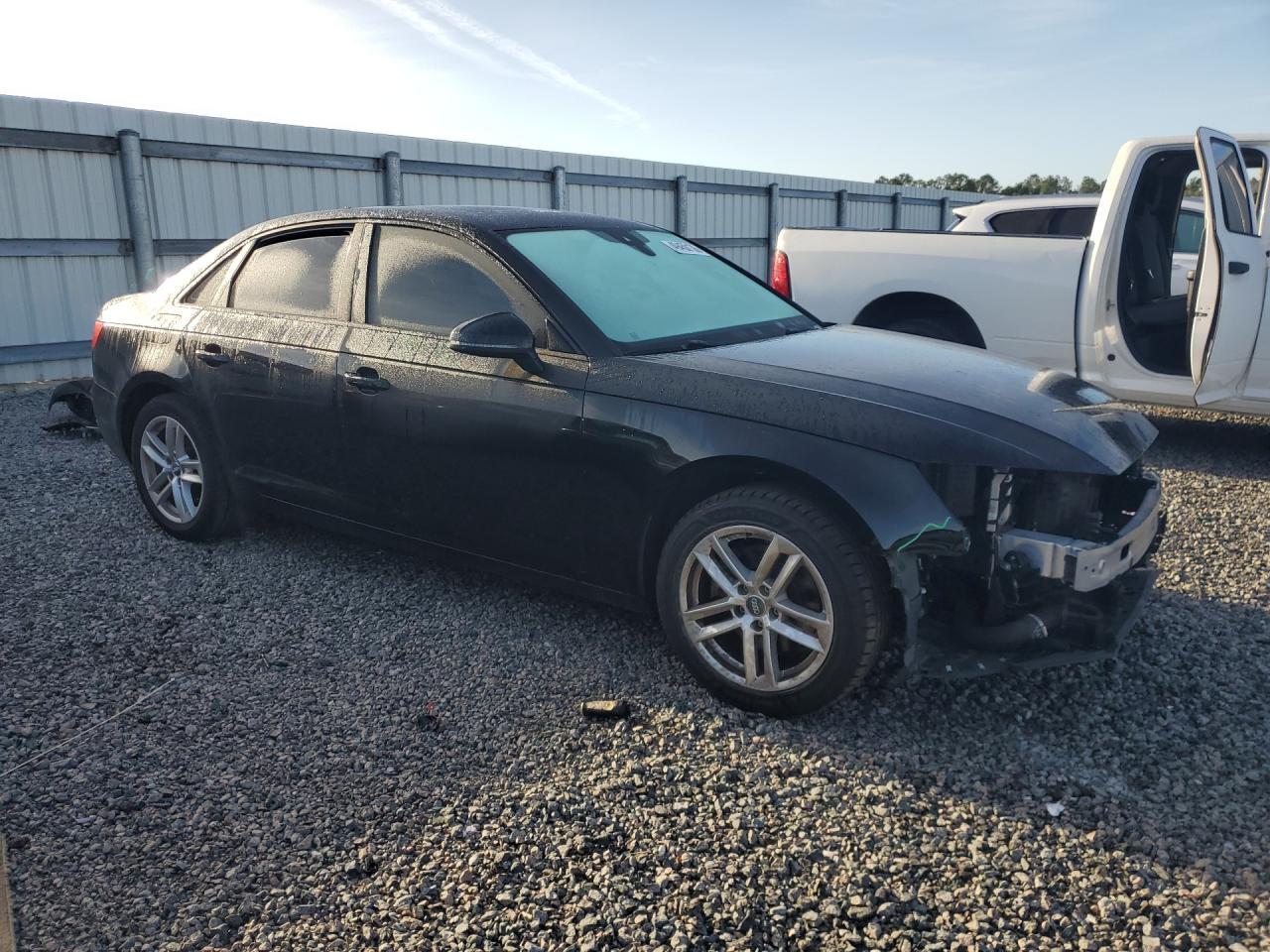 2017 Audi A4 Ultra Premium - Фото 4