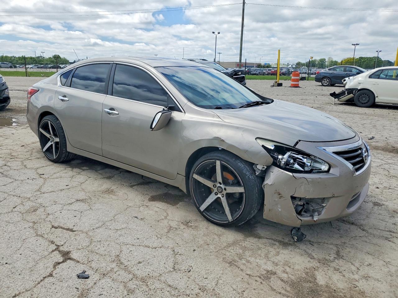 2015 Nissan Altima 2.5 Sv - Image 4