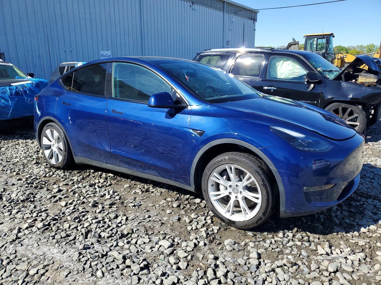 2023 Tesla Model Y - Фото 4