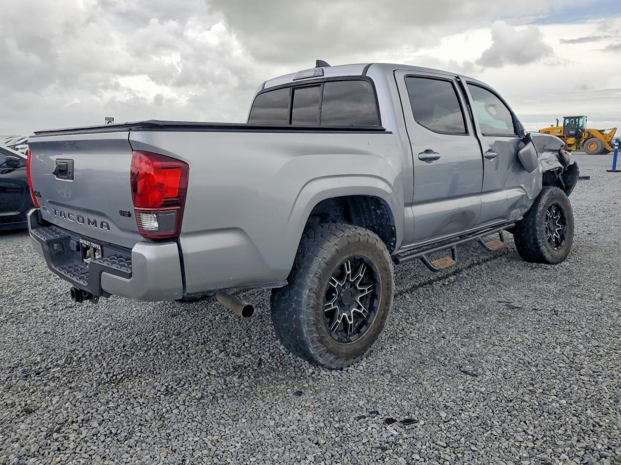 2020 Toyota Tacoma Sr V6 - Фото 3
