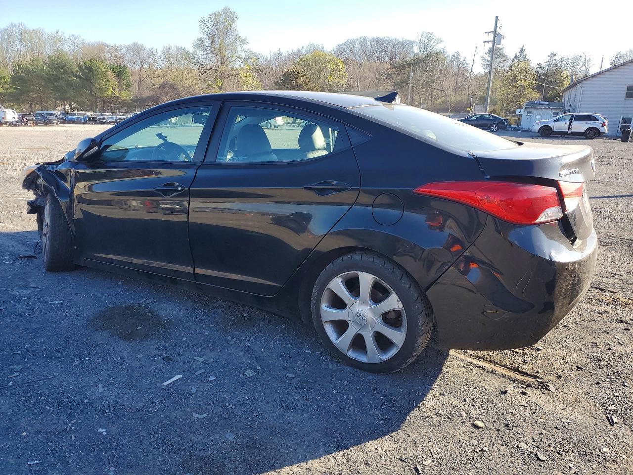 2012 Hyundai Elantra Limited - Фото 2