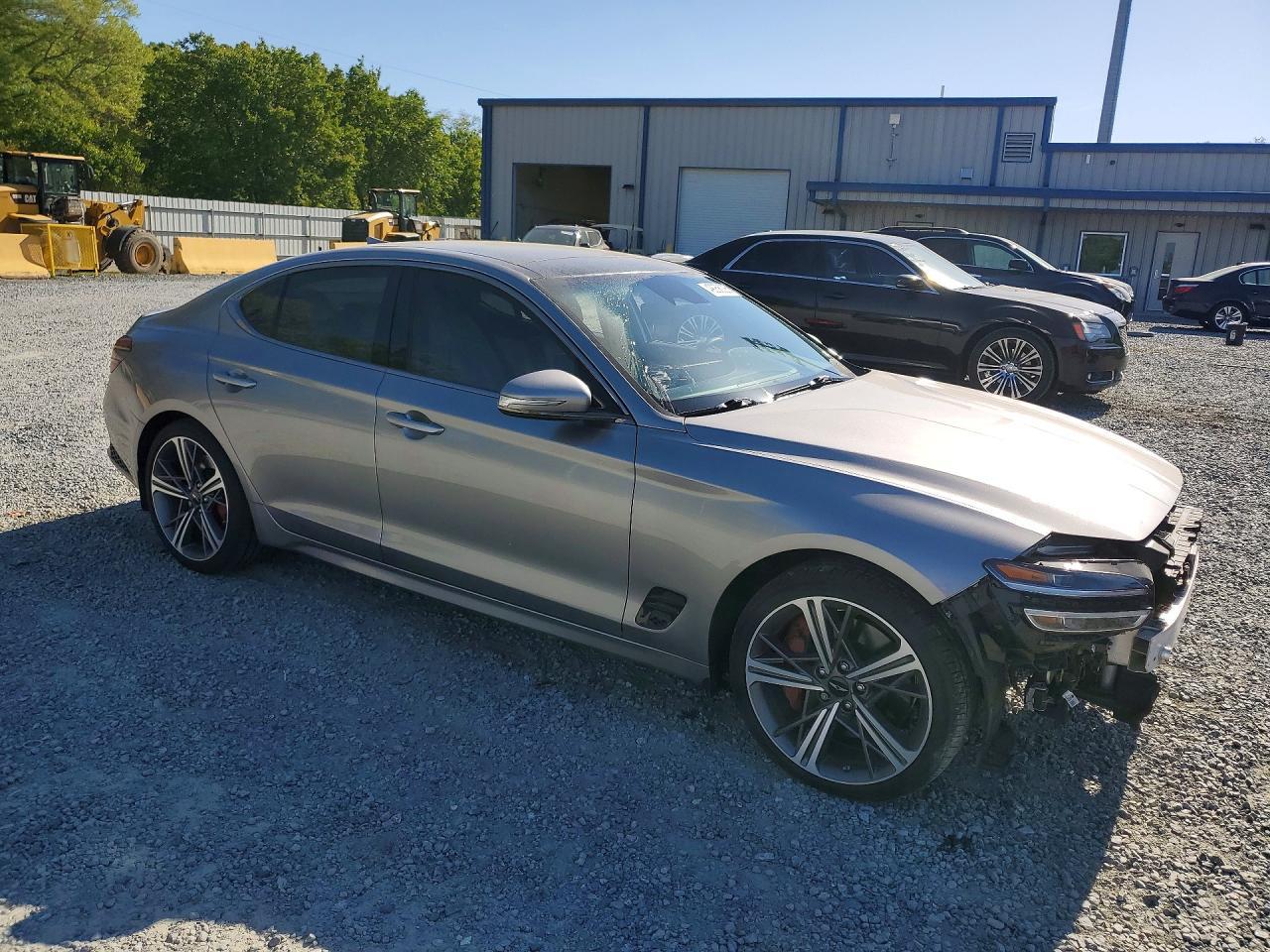 2025 Genesis G70 2.5T Sport Prestige - Image 4