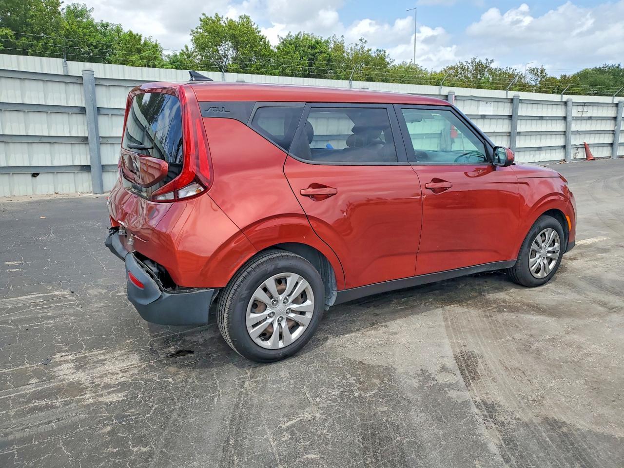 2020 Kia Soul Lx - Фото 3