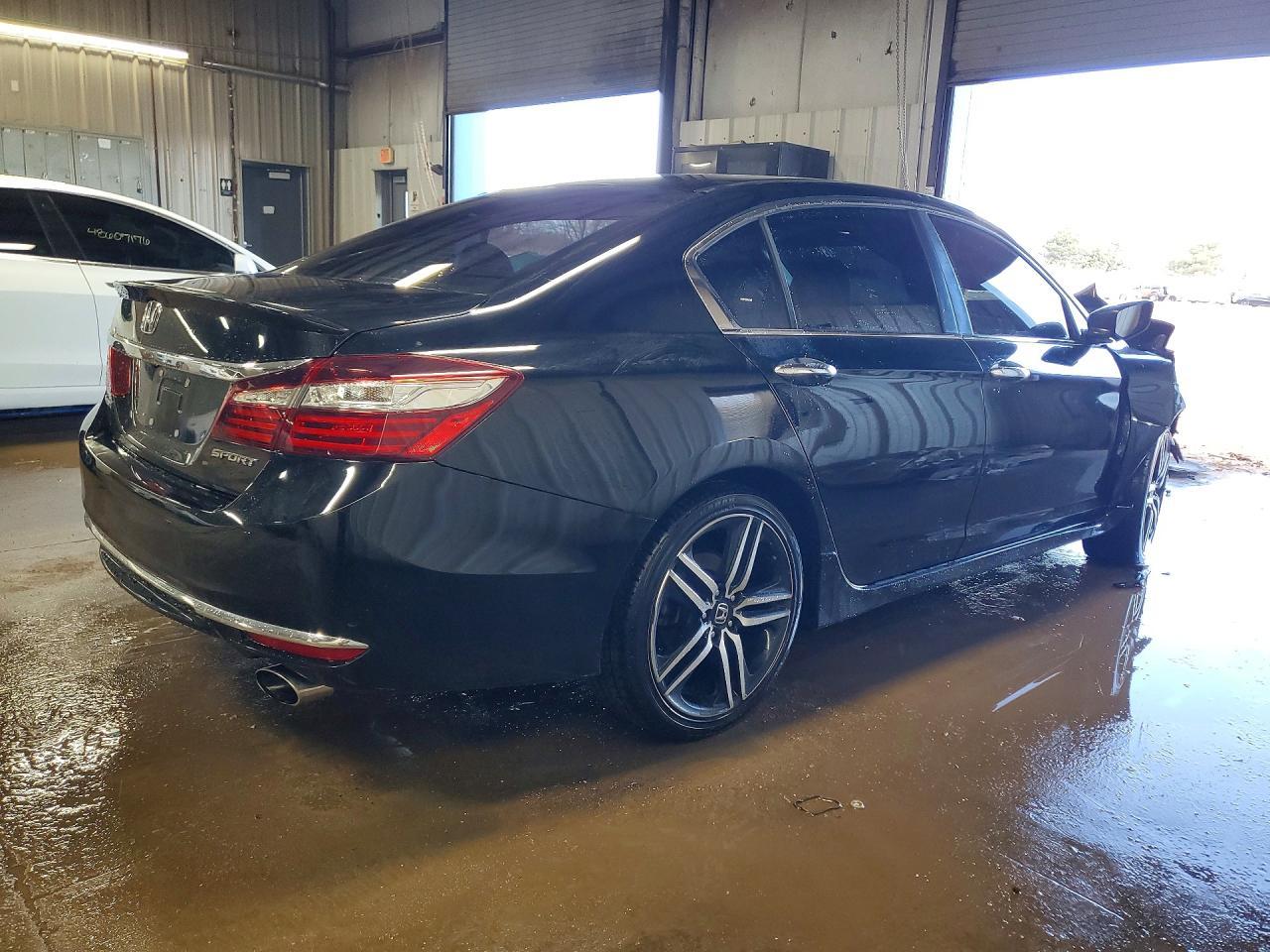 2017 Honda Accord Sport - Фото 3