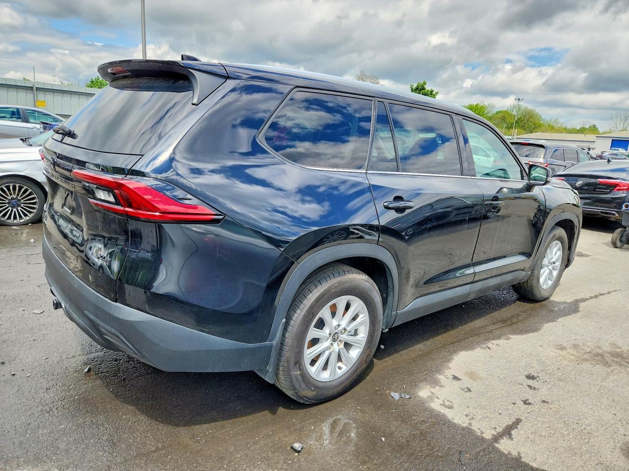 2024 Toyota Grand Highlander Hybrid Xle - Image 3