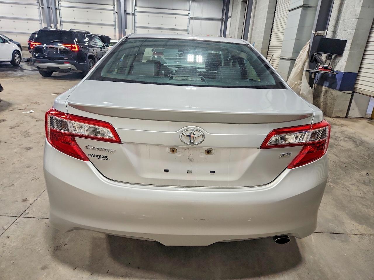 2012 Toyota Camry Se - Фото 6