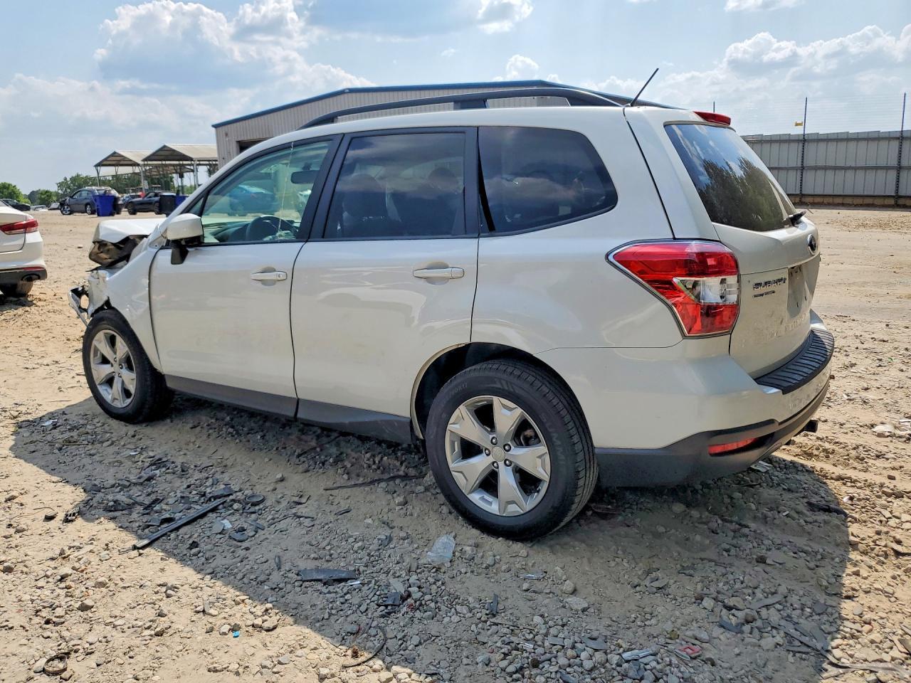 2015 Subaru Forester 2.5I Premium - Image 2