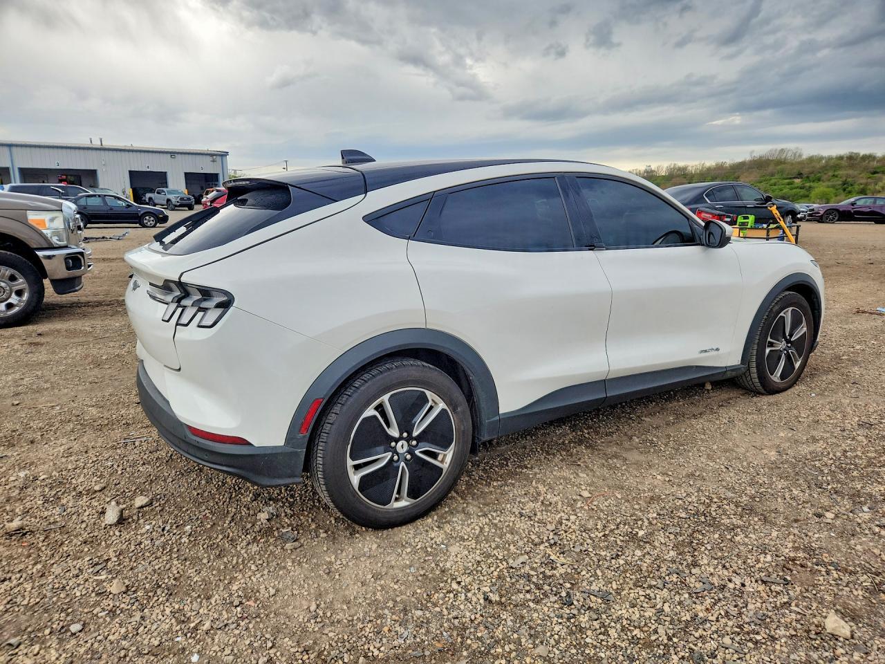 2021 Ford Mustang Mach-E Select - Фото 3