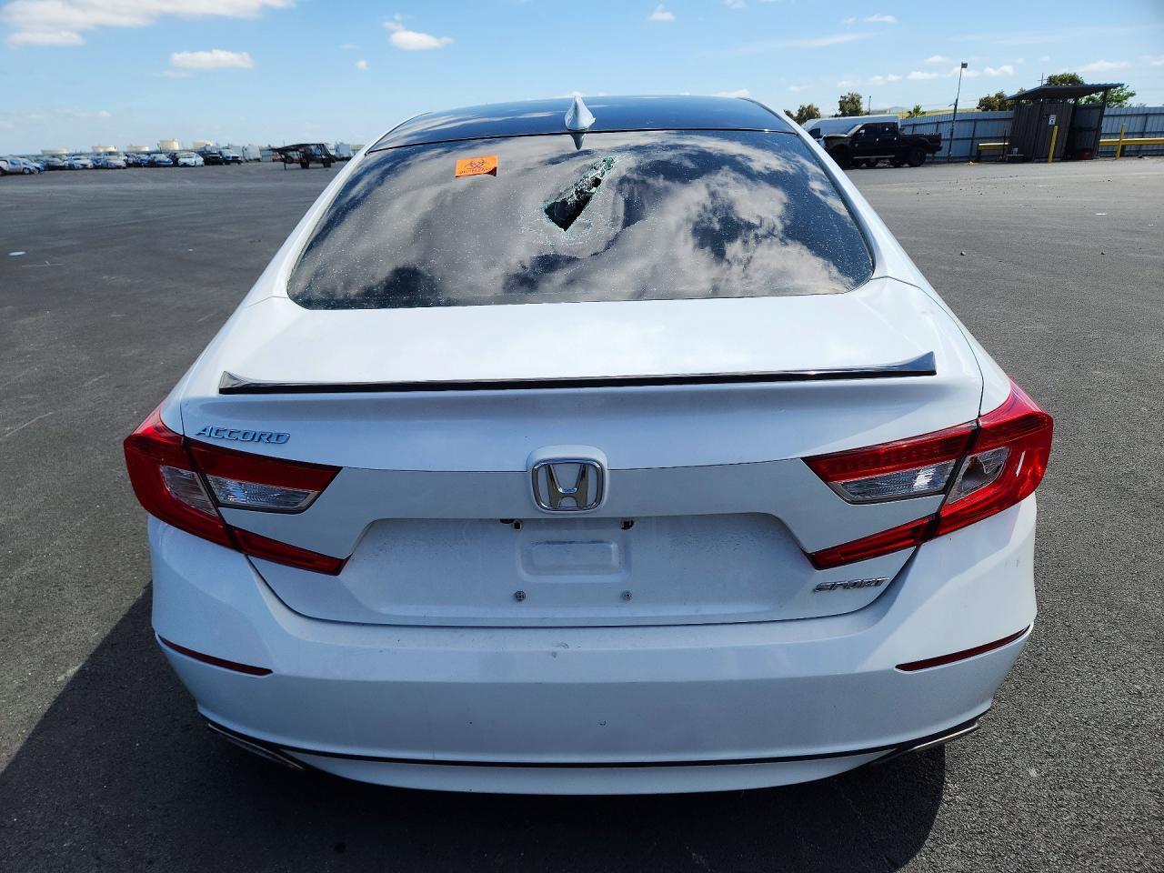 2020 Honda Accord - Image 6