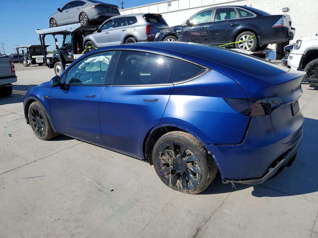 2024 Tesla Y - Image 2