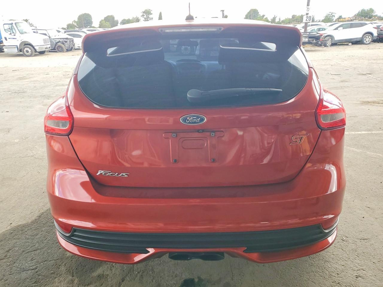 2018 Ford Focus St - Фото 6