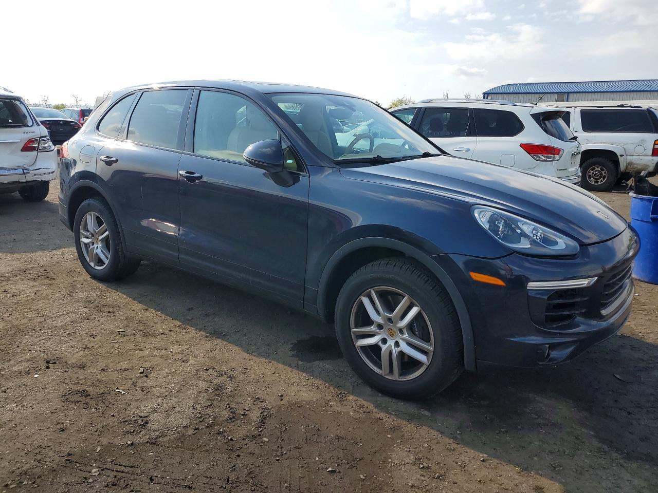 2016 Porsche Cayenne - Image 4