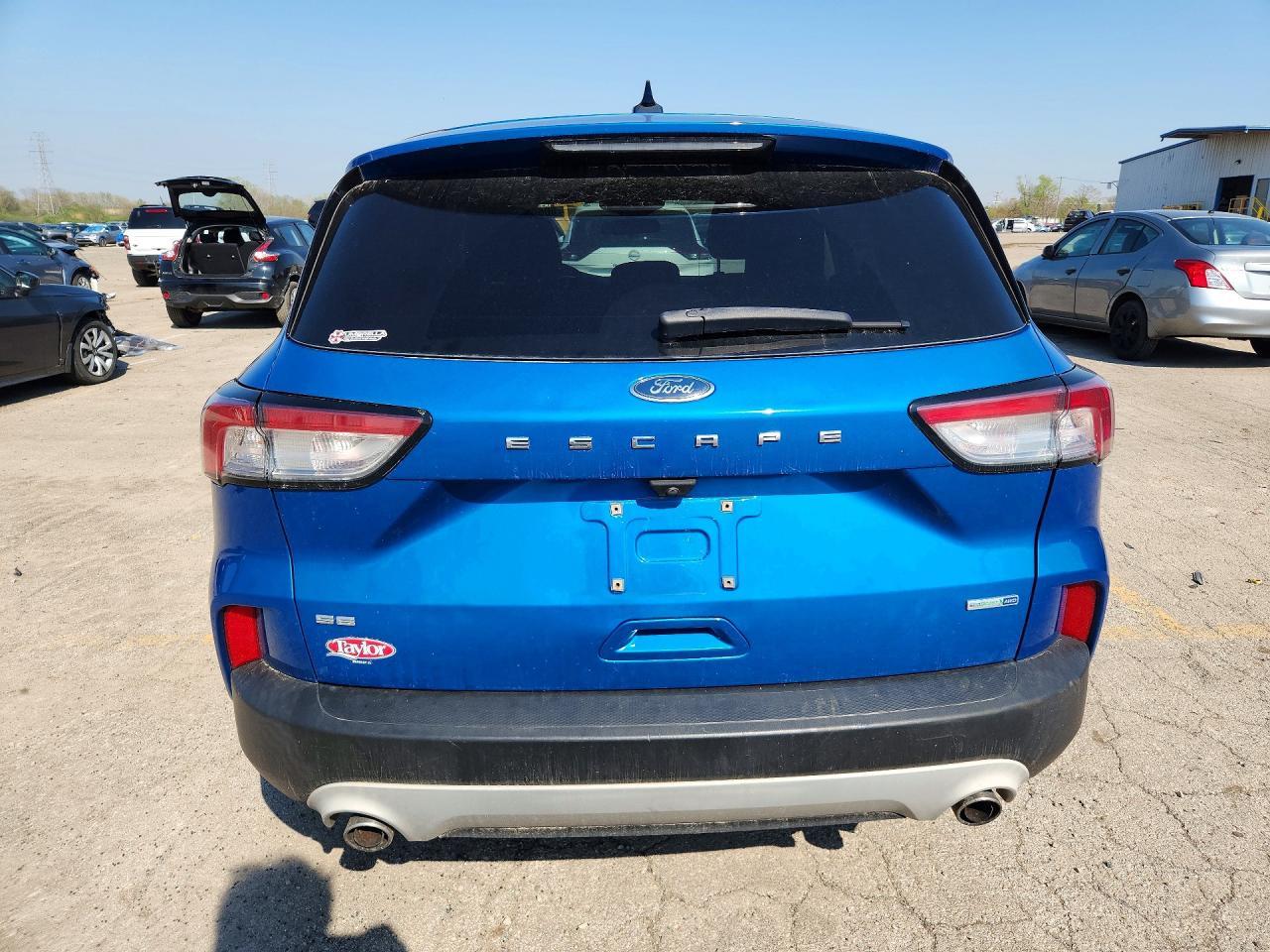 2020 Ford Escape Se - Фото 6