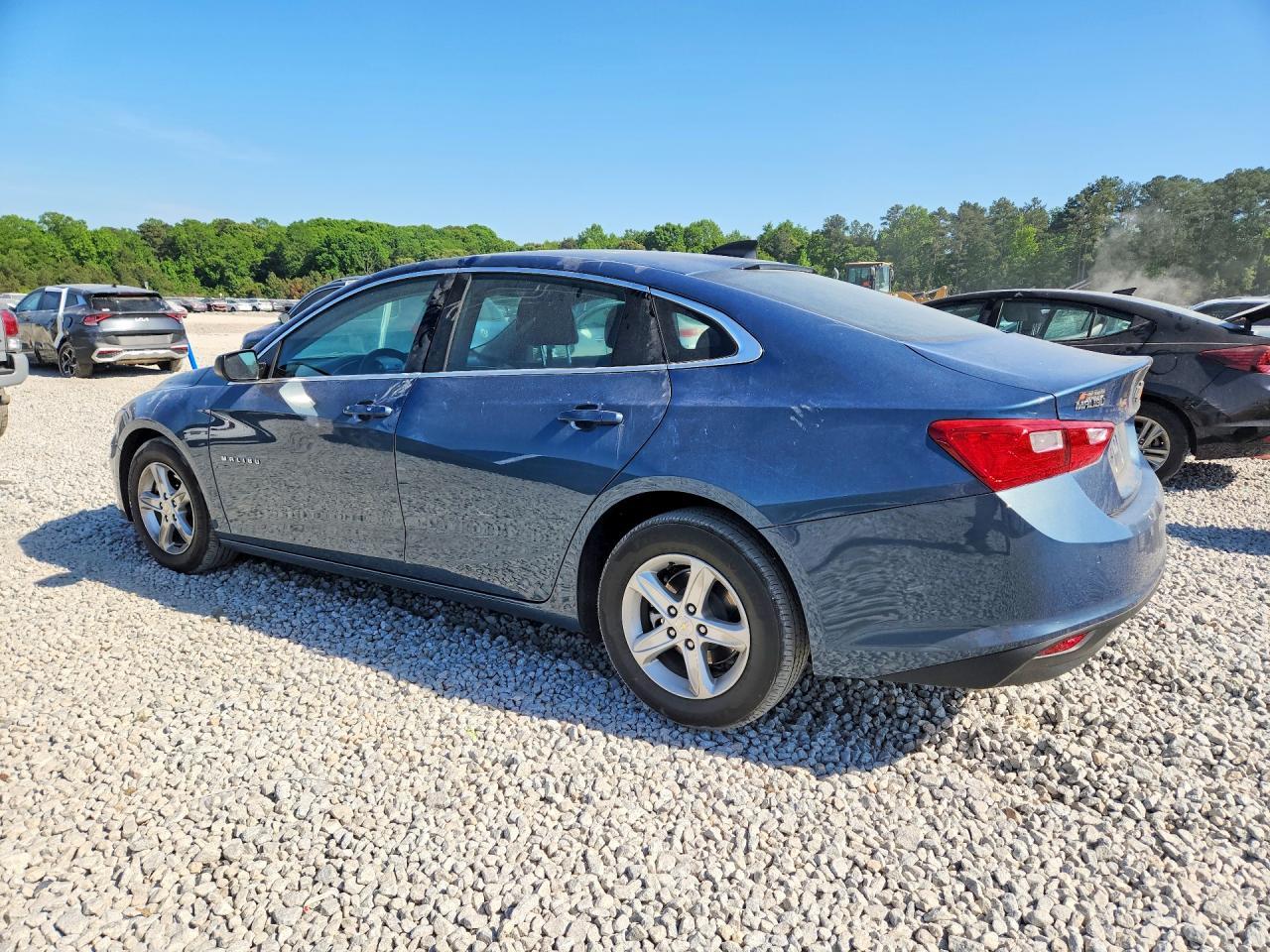 2025 Chevrolet Malibu Ls - Image 2