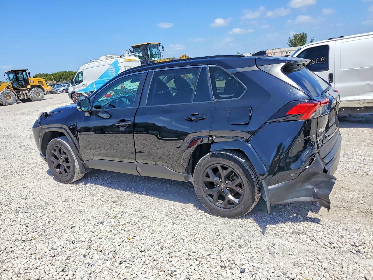 2024 Toyota Rav4 Xle - Image 2