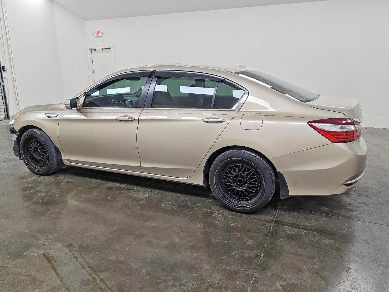 2016 Honda Accord Ex - Image 2