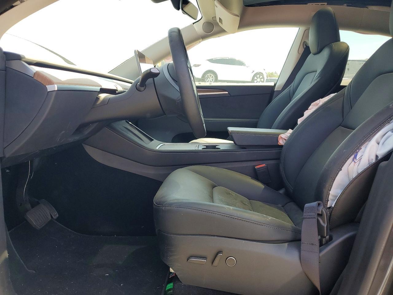 2024 Tesla Model Y - Фото 7