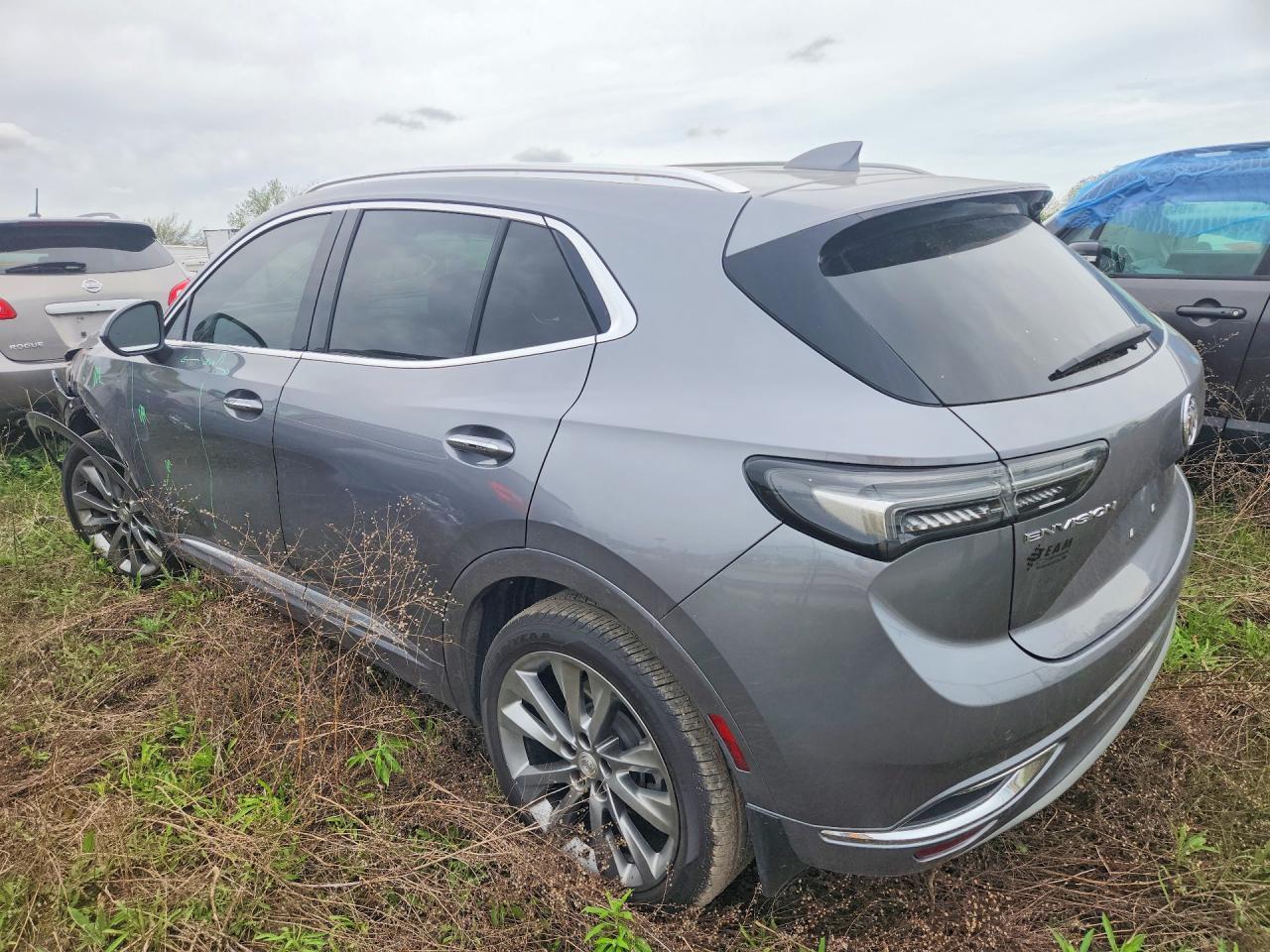 2021 Buick Envision Avenir - Image 2