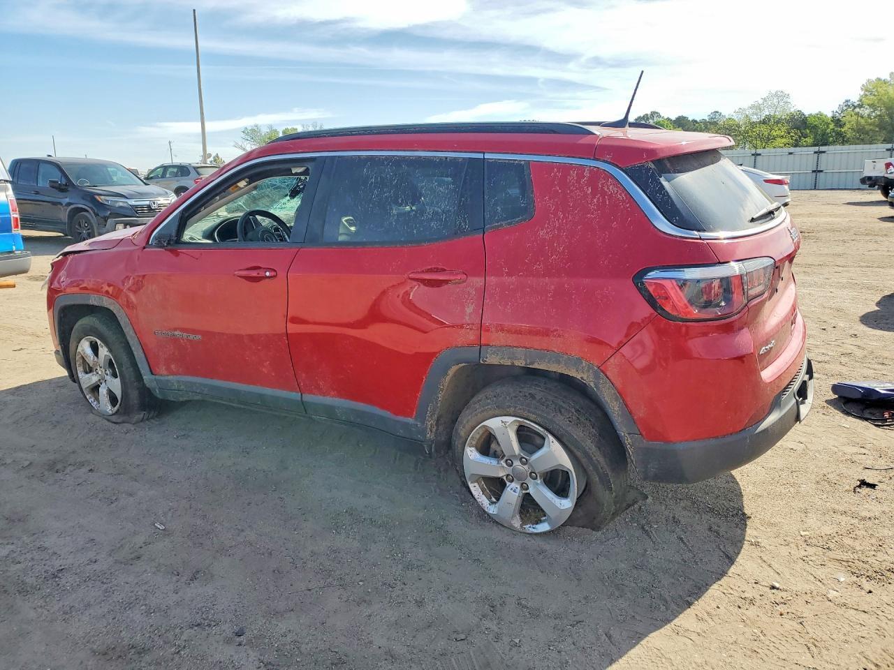 2018 Jeep Compass Latitude - Фото 2