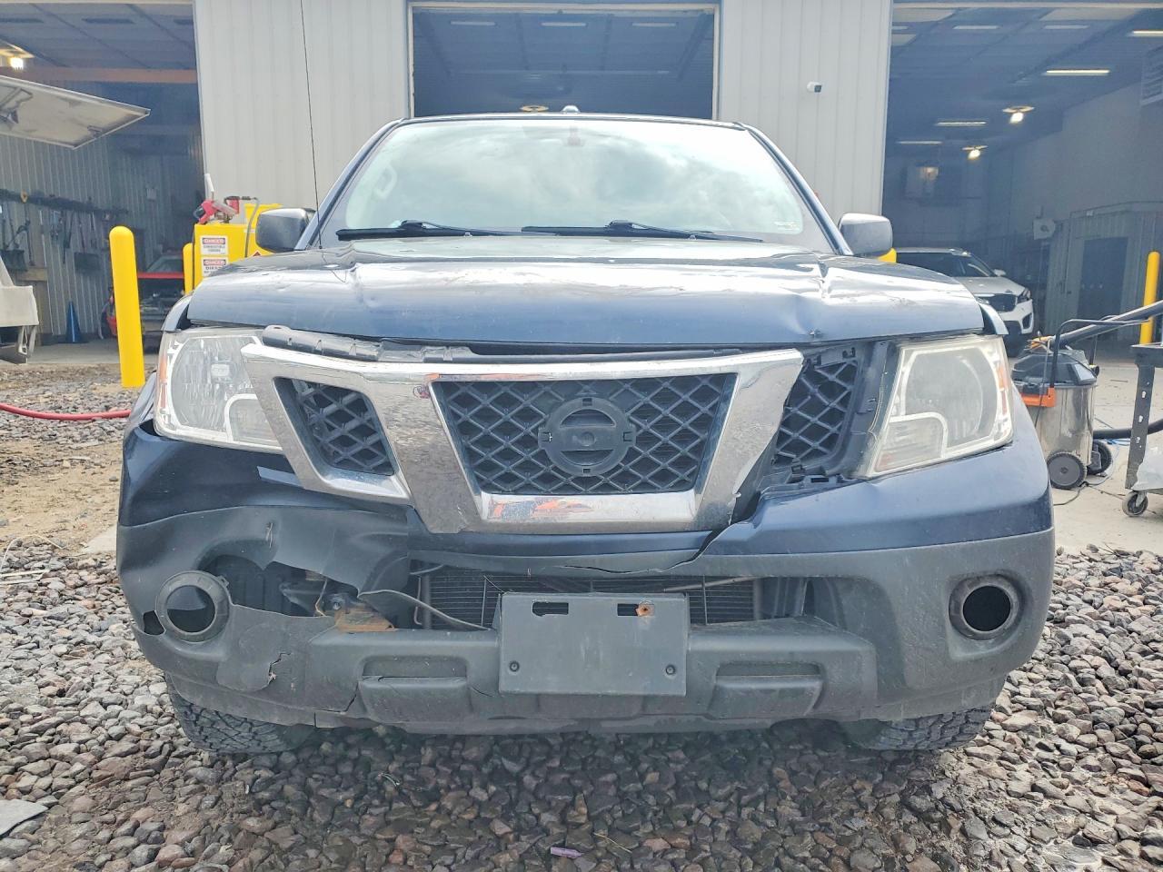 2015 Nissan Frontier Sv V6 - Фото 5