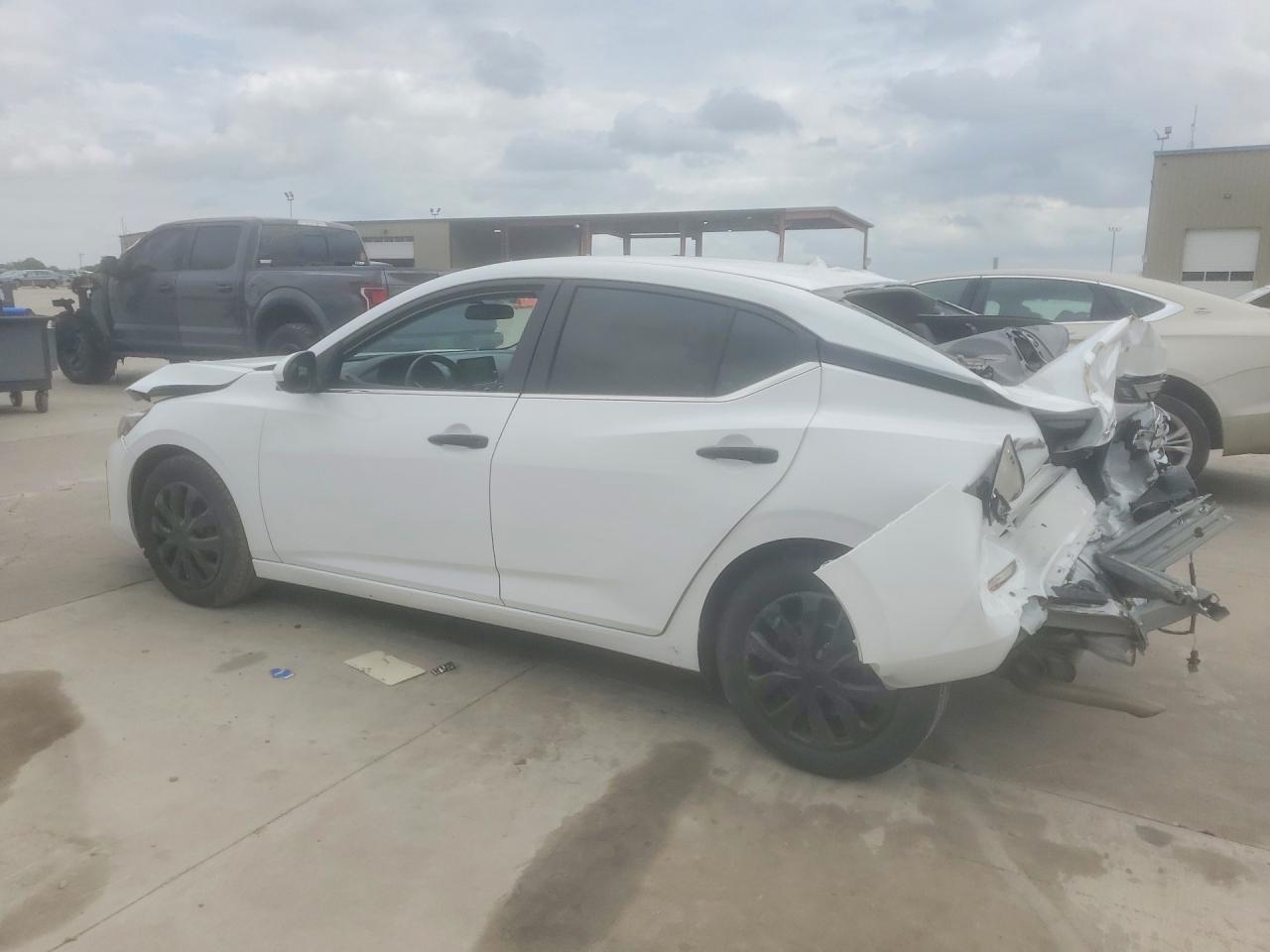 2024 Nissan Sentra S - Image 2