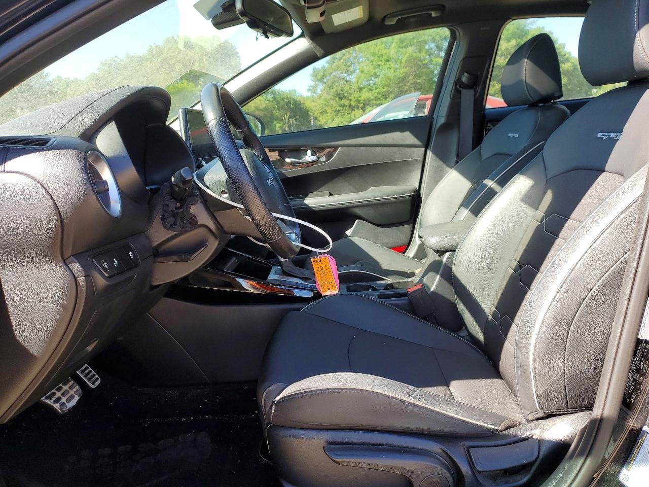 2022 Kia Forte Gt Line - Image 7