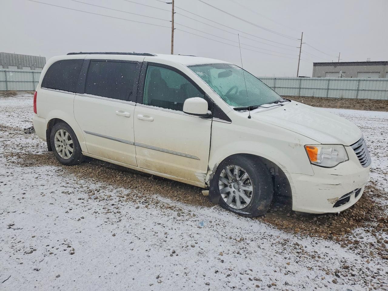 2013 Chrysler Town & Country Touring - Фото 4