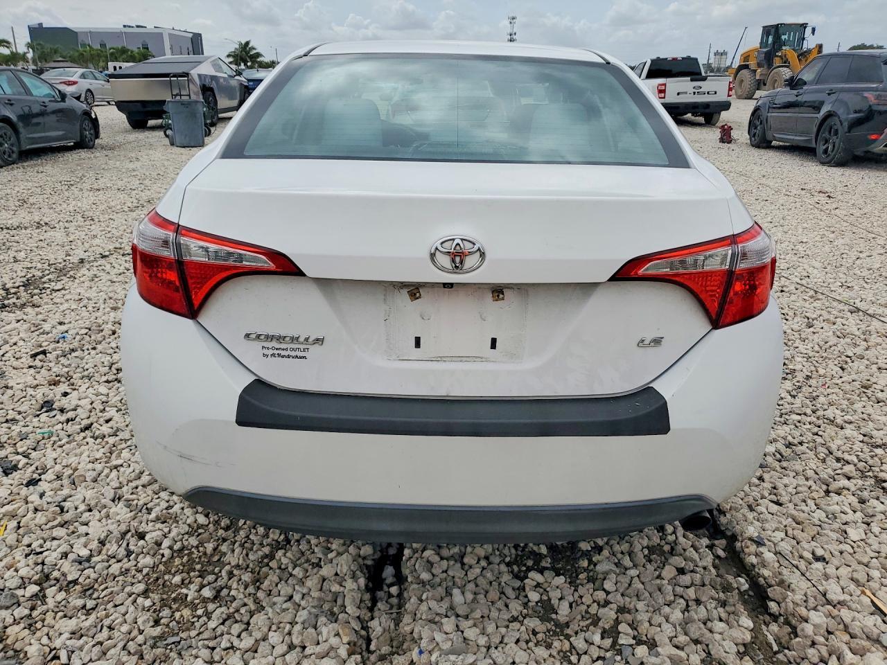2015 Toyota Corolla Le - Фото 6