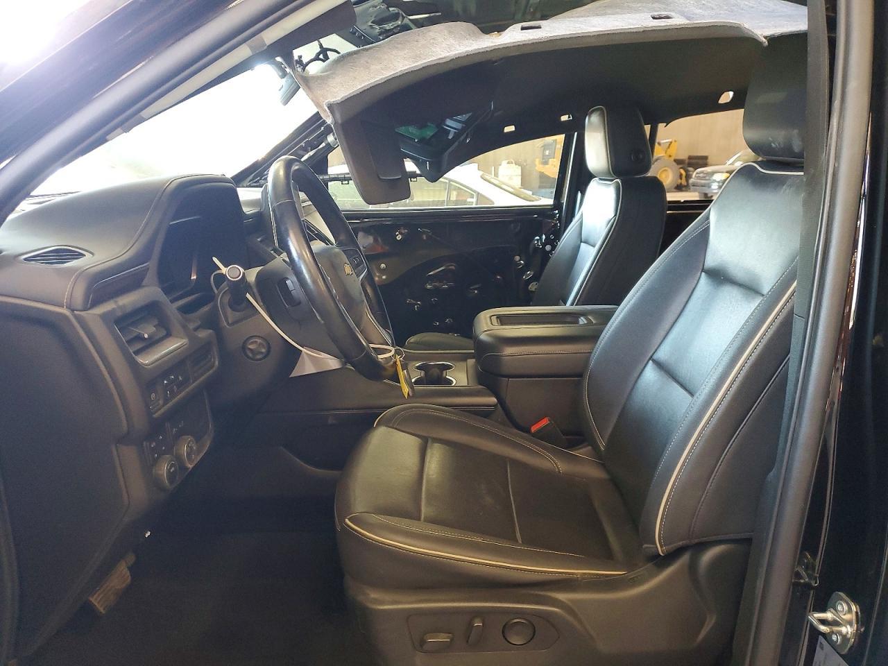 2023 Chevrolet Suburban K1500 Premier - Image 7