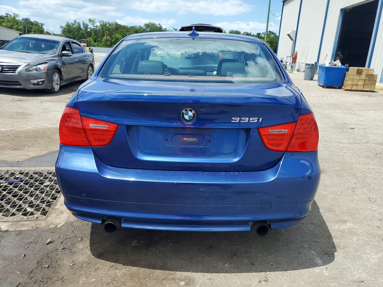 2011 BMW 335 Xi - Фото 6