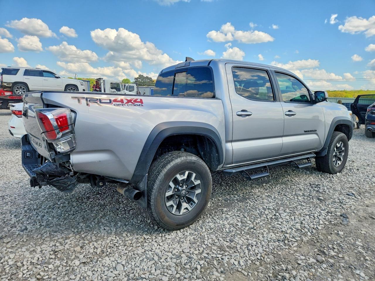 2021 Toyota Tacoma - Фото 3