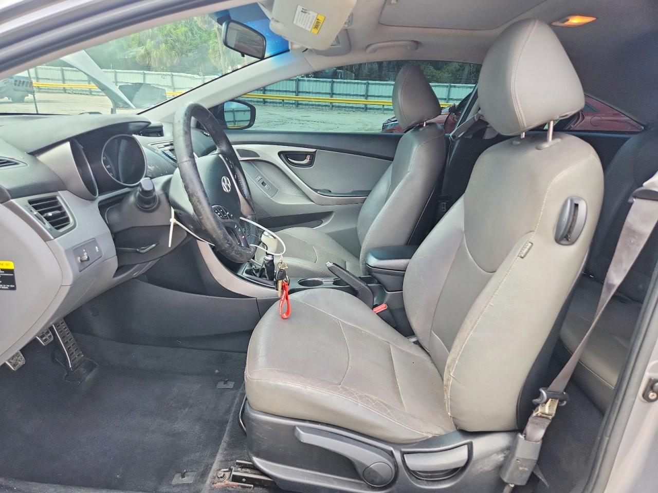 2013 Hyundai Elantra Coupe Se - Image 7