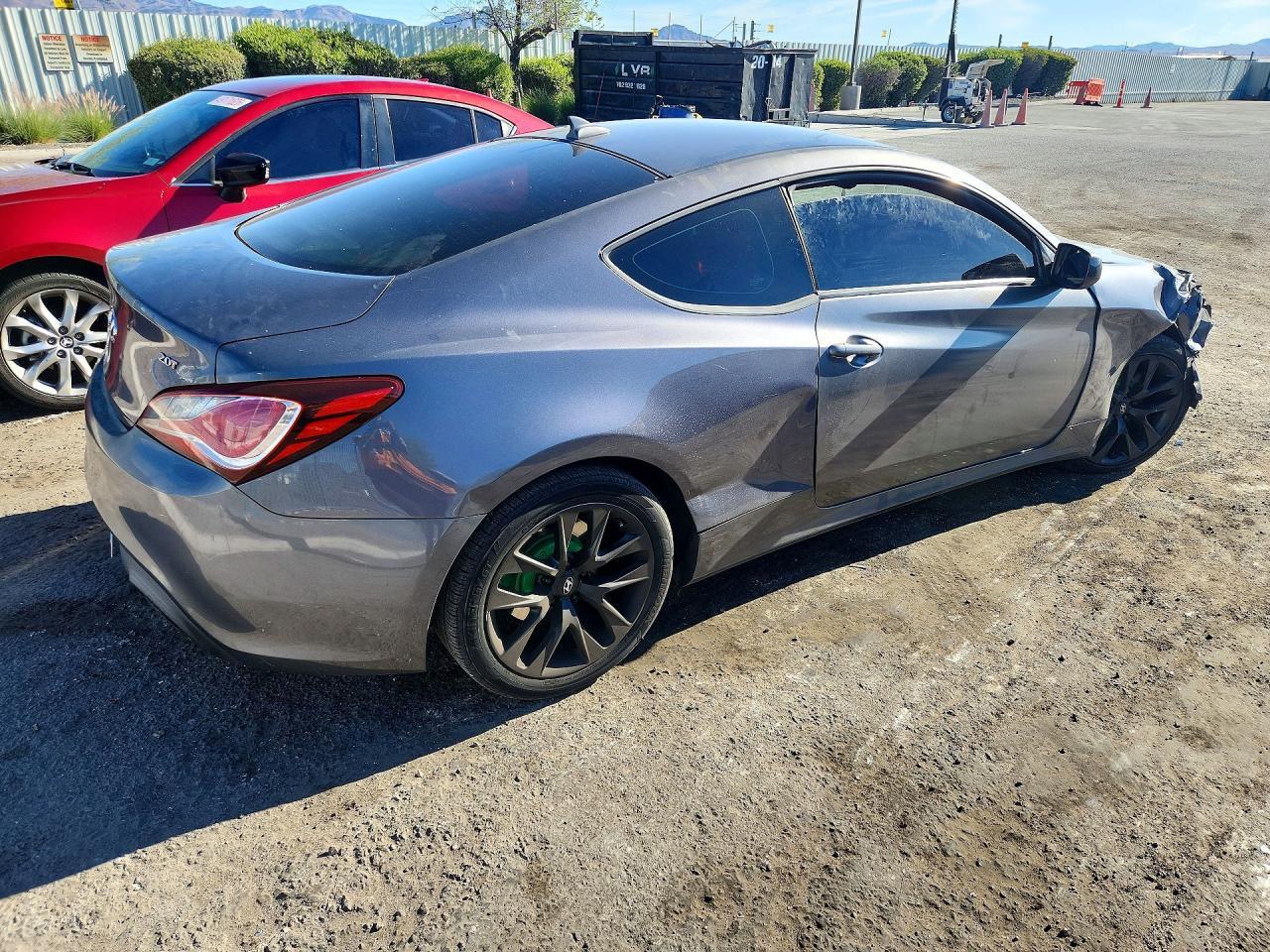 2014 Hyundai Genesis Coupe 2.0T - Image 3