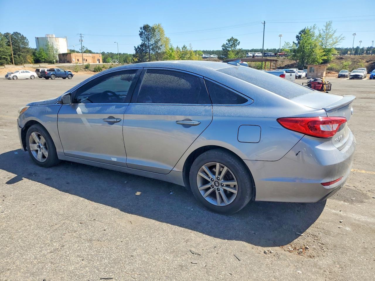 2017 Hyundai Sonata Se - Фото 2