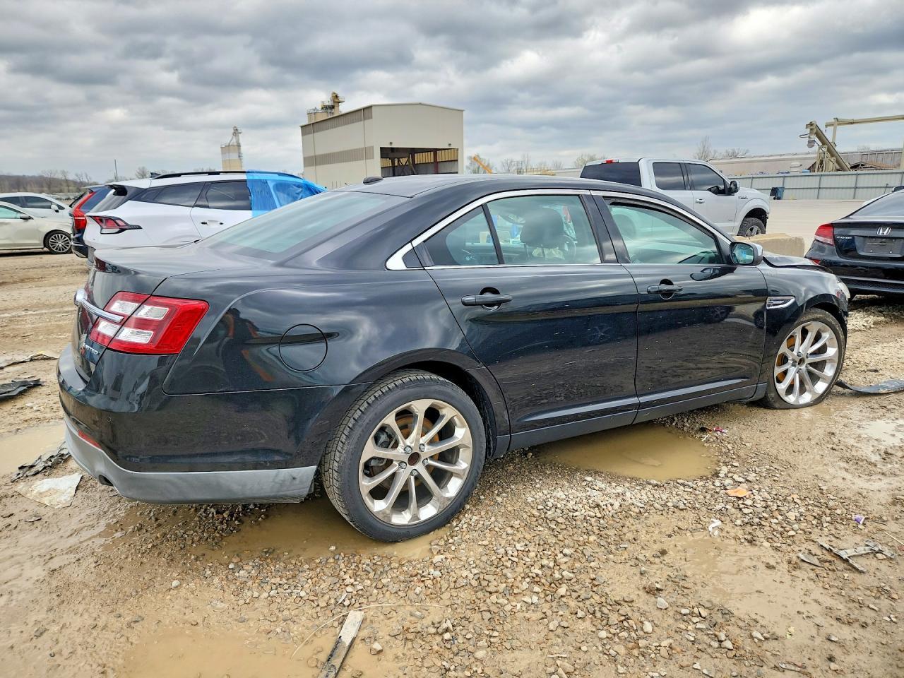 2013 Ford Taurus Limited - Фото 3