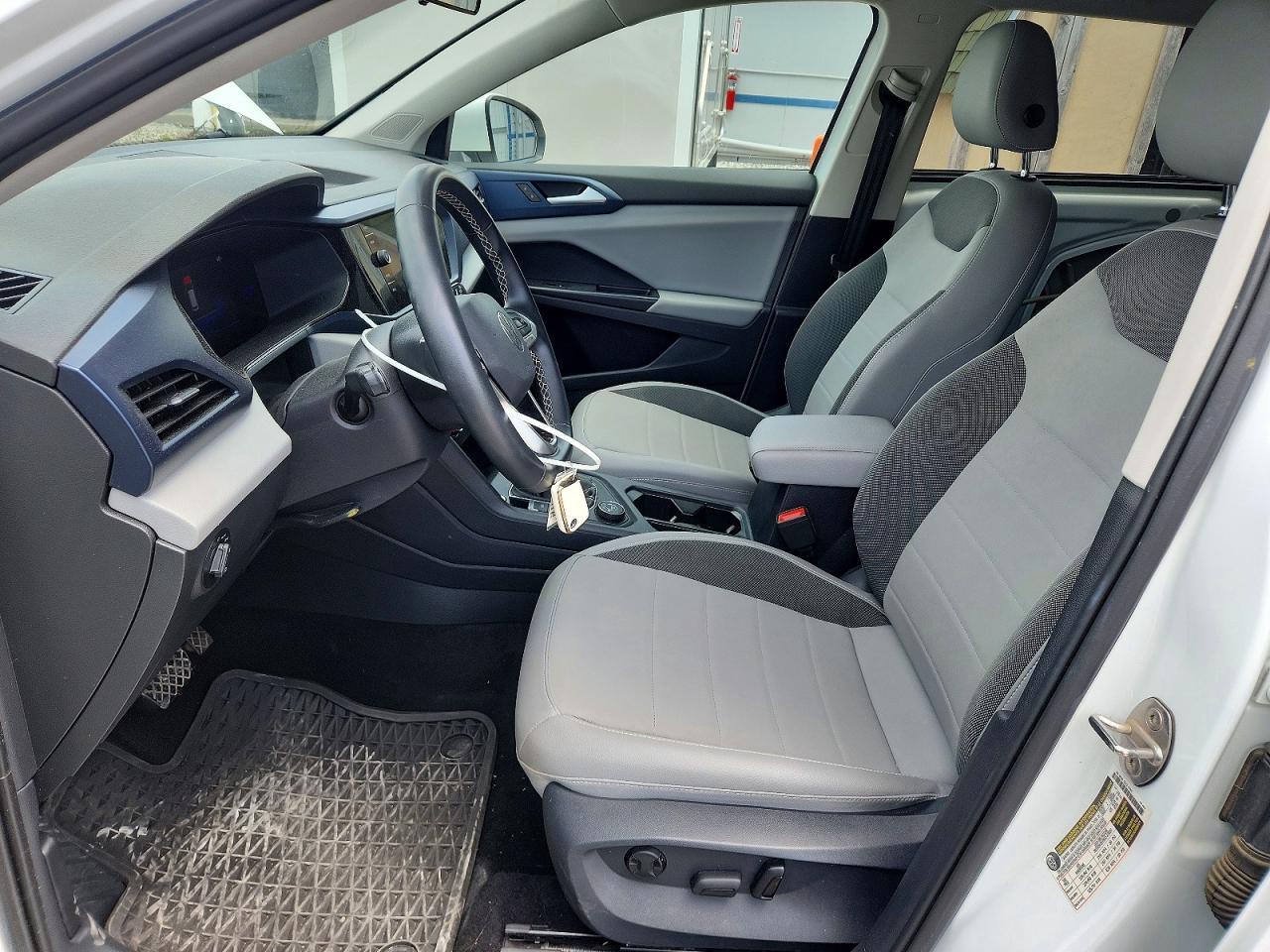 2022 Volkswagen Taos Se - Image 7