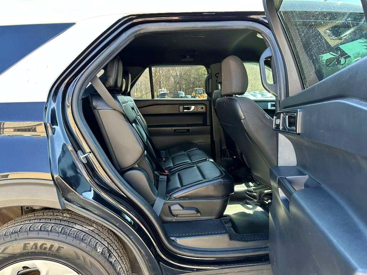 2021 Ford Explorer Police Interceptor - Image 6