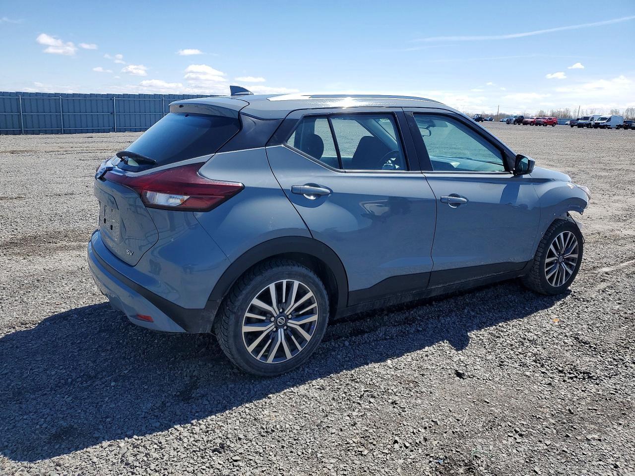 2021 Nissan Kicks Sv - Image 3