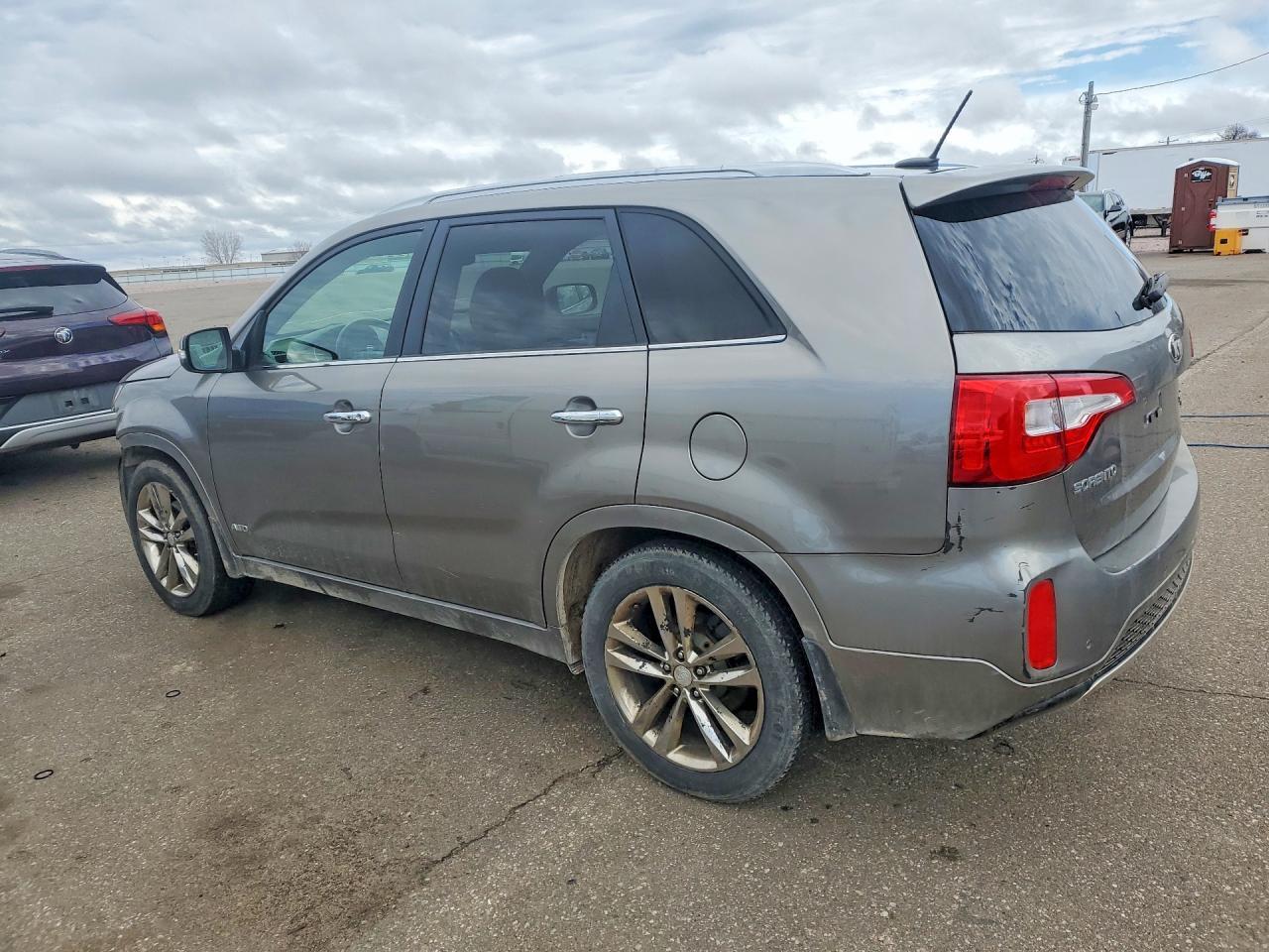 2014 Kia Sorento - Image 2