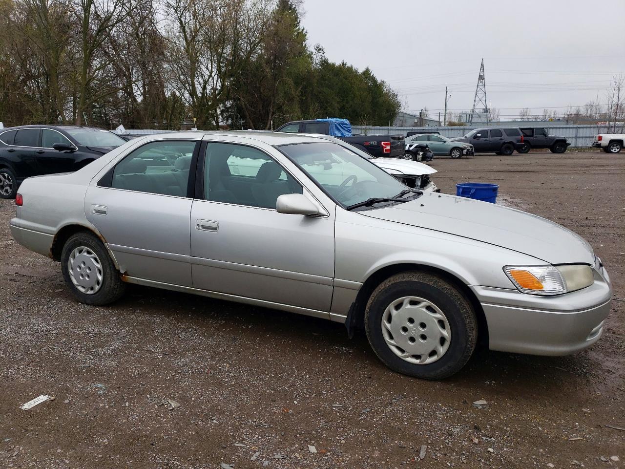 2000 Toyota Camry Ce - Image 4